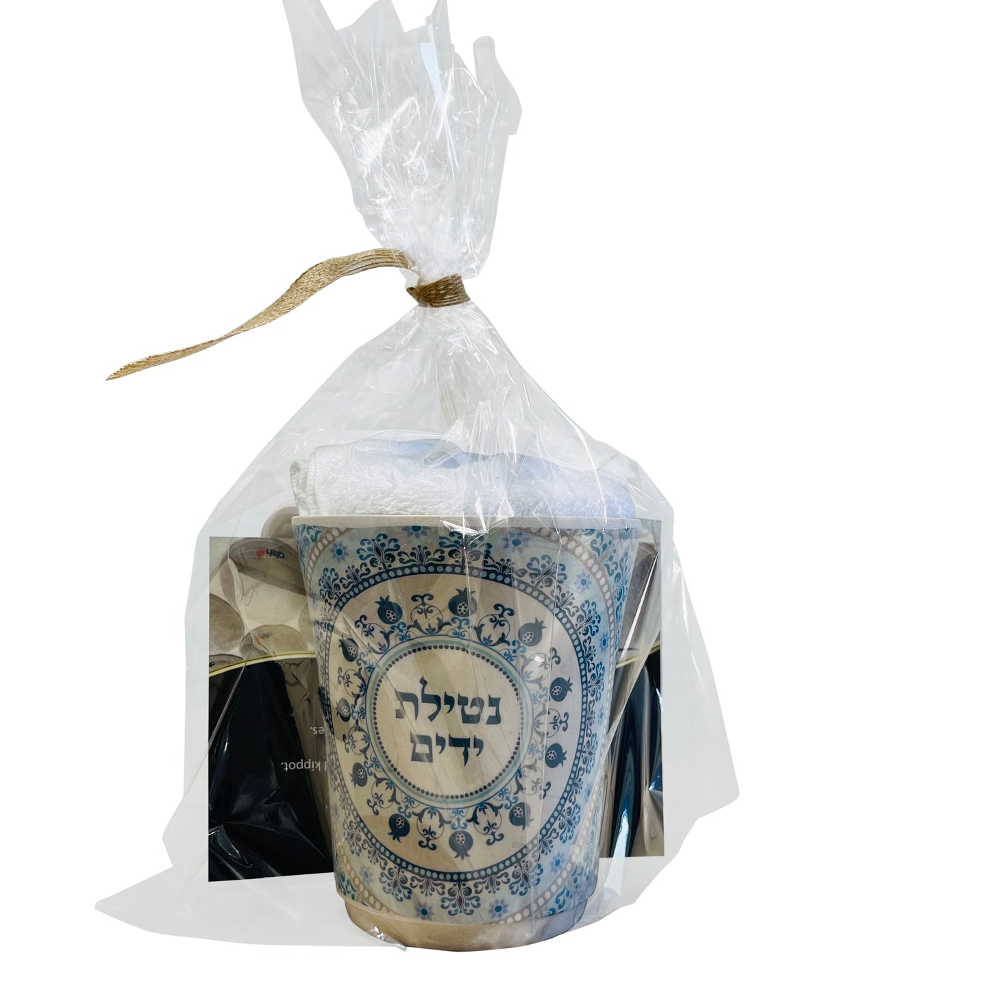 Gift basket. Bamboo Washing cup with 3 embroidered hands towels.