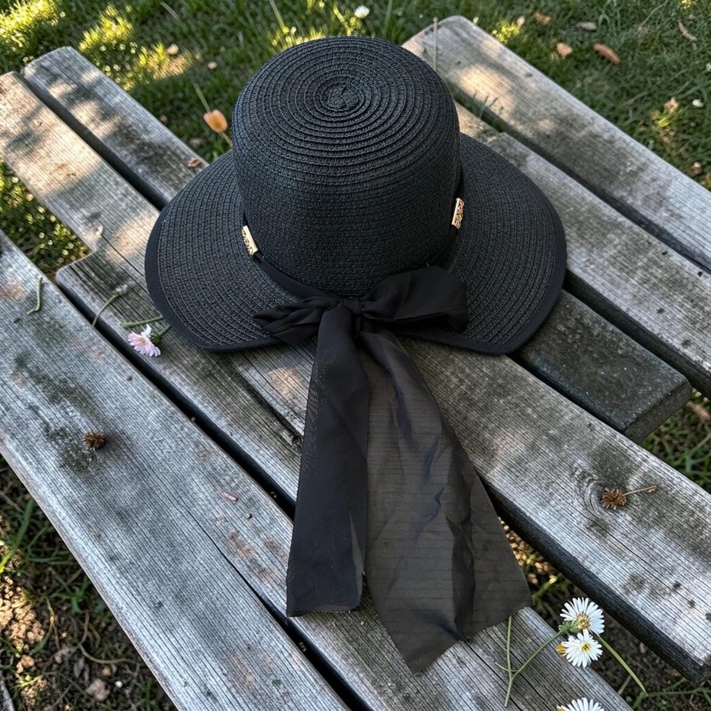 Wide Brim Straw Sun Hat with Decorative Bow – Foldable Raffia Beach Hat