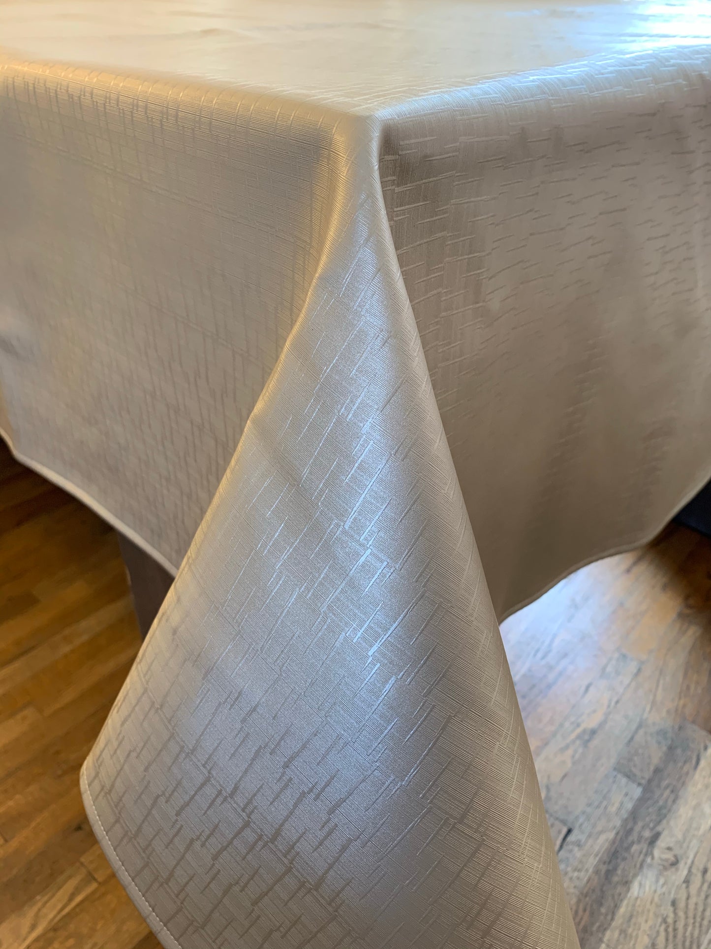 Silver Waterproof stain resistant stain proof magic tablecloth. Pu leather/pvc faux leather.